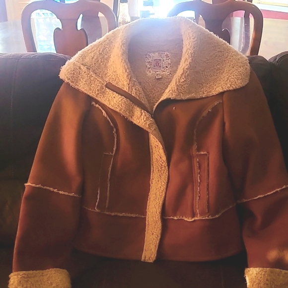 Coat - Picture 1 of 3